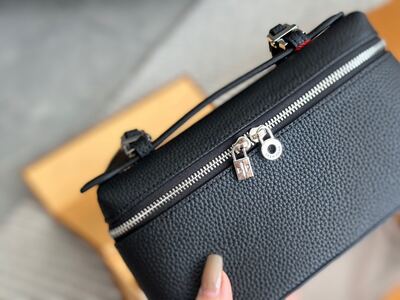 Louis Vuitton Coussin view 8