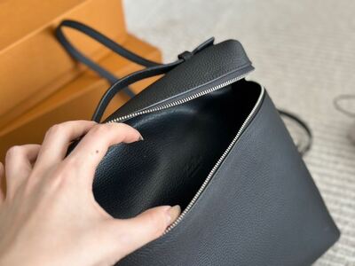 Louis Vuitton Coussin view 2