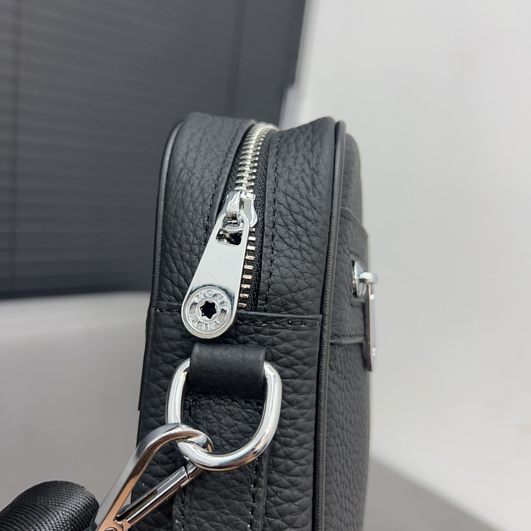Montblanc Toiletry Bag view
