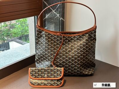 Goyard Saint Louis Tote