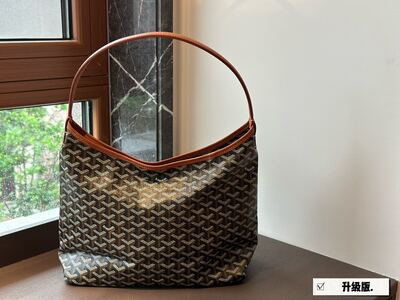 Goyard Saint Louis Tote view 6