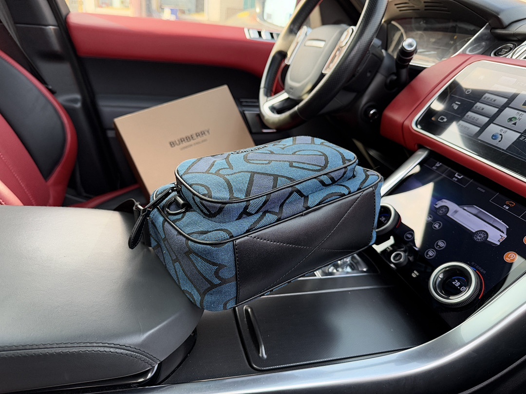 Burberry EE Crossbody Bag view