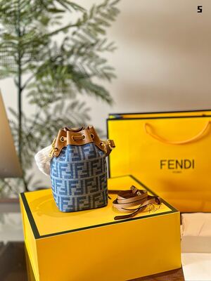 Fendi Mon Tresor Bucket Bag view 7