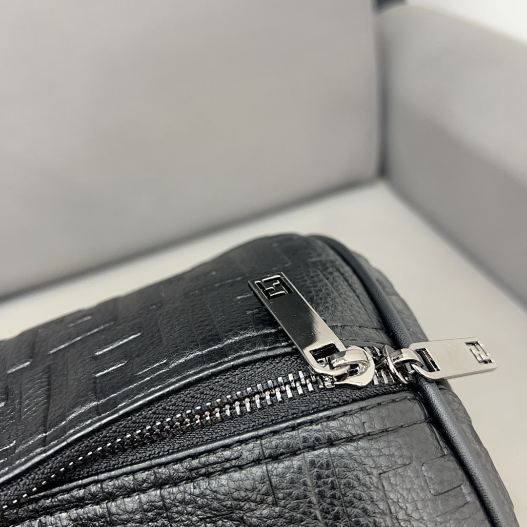 Fendi Messenger Bag view