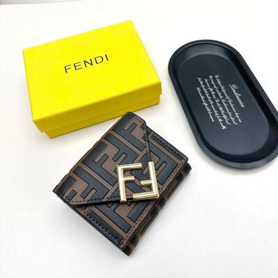 Fendi Wallet view 8