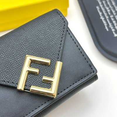 Fendi Wallet view 5