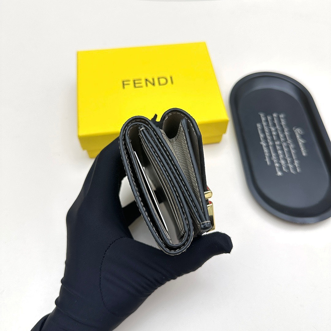 Fendi Wallet view