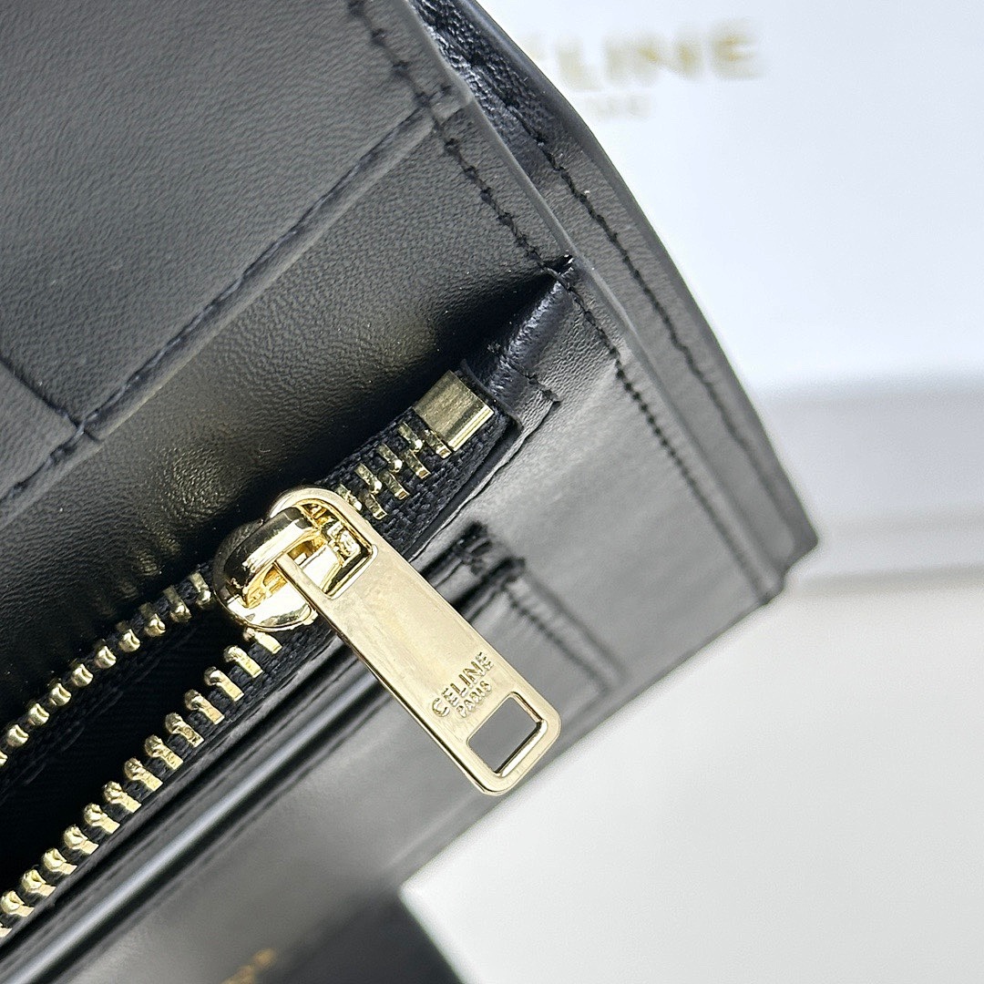 Celine Wallet view
