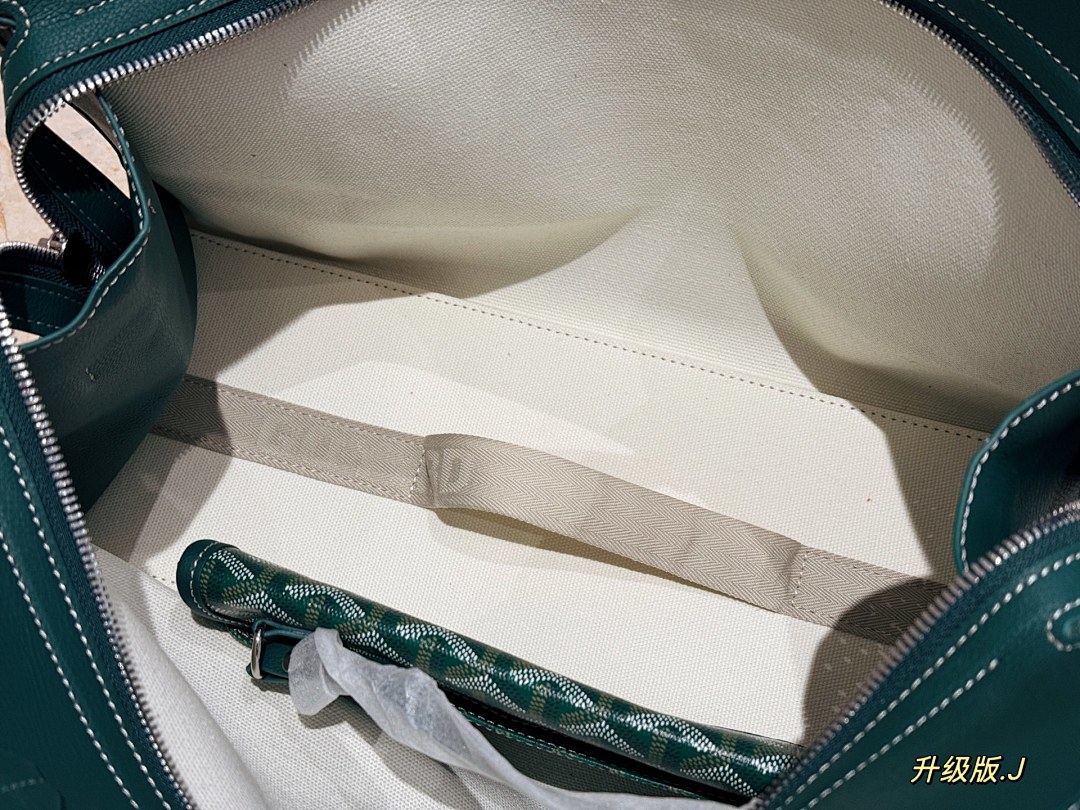 Goyard Tote Bag view