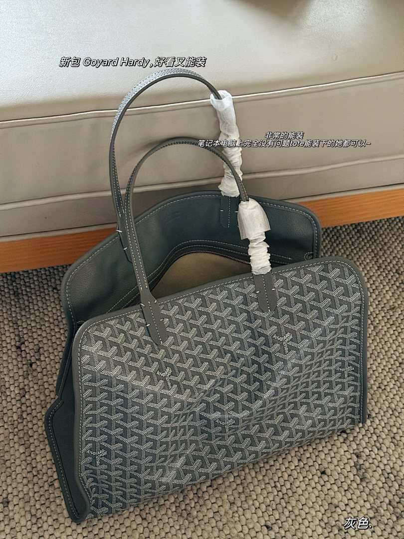 Goyard Tote Bag view