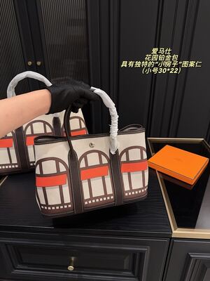 Hermes Kelly Bag view 7