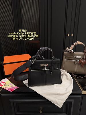 Hermes Kelly Bag view 13