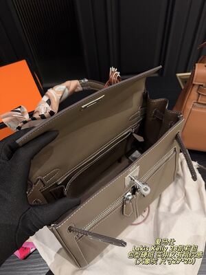 Hermes Kelly Bag view 14
