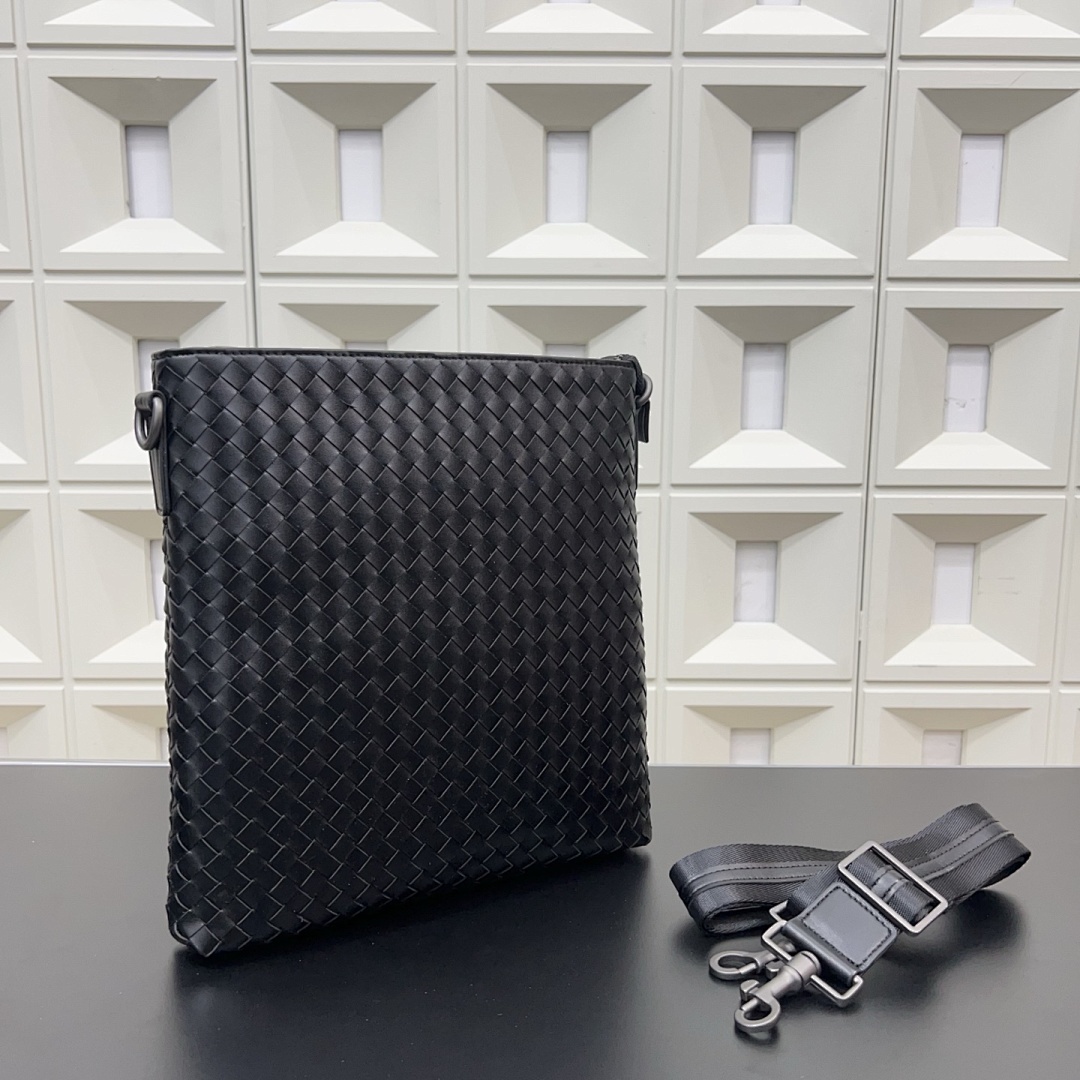 Bottega Veneta Intrecciato Crossbody Bag view