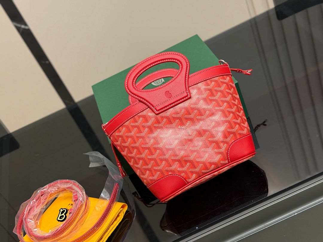 Goyard Saint Louis Tote