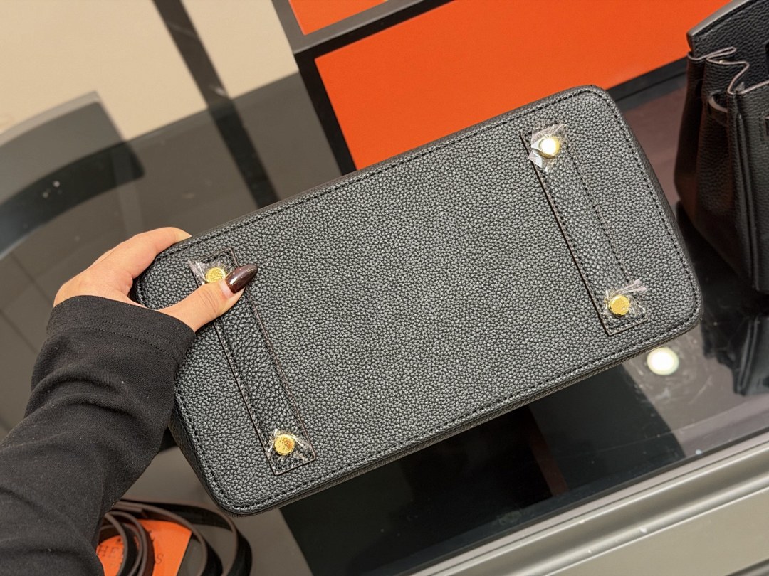 Hermes Birkin Bag view