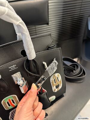 Hermes Kelly Bag view 4