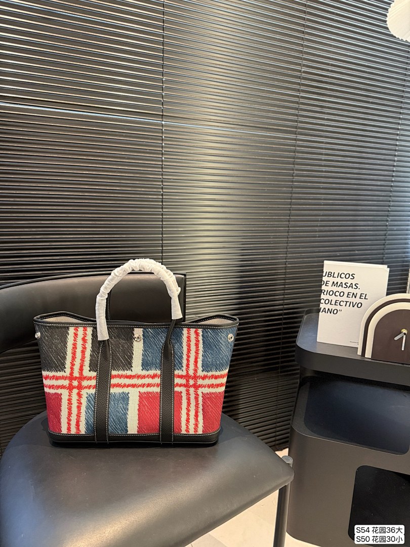 Hermes Picotin Lock Bag view
