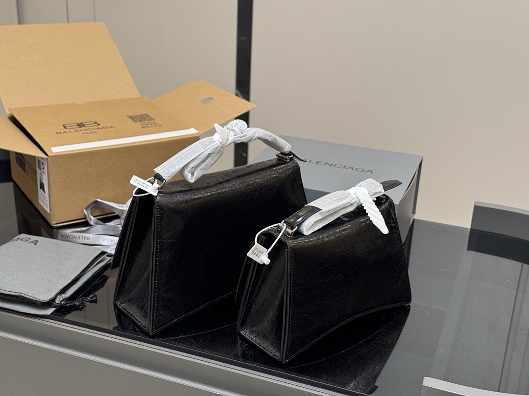 Balenciaga B Shoulder Bag view