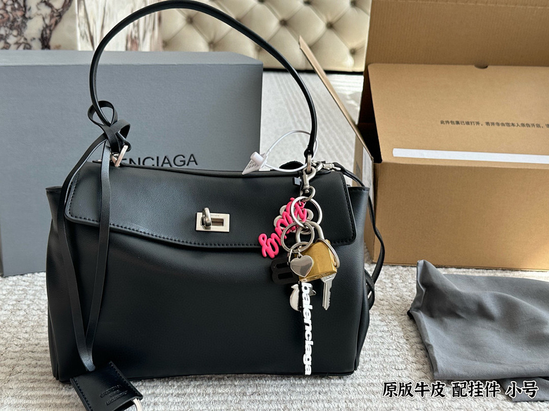 Balenciaga Neo Classic Bag