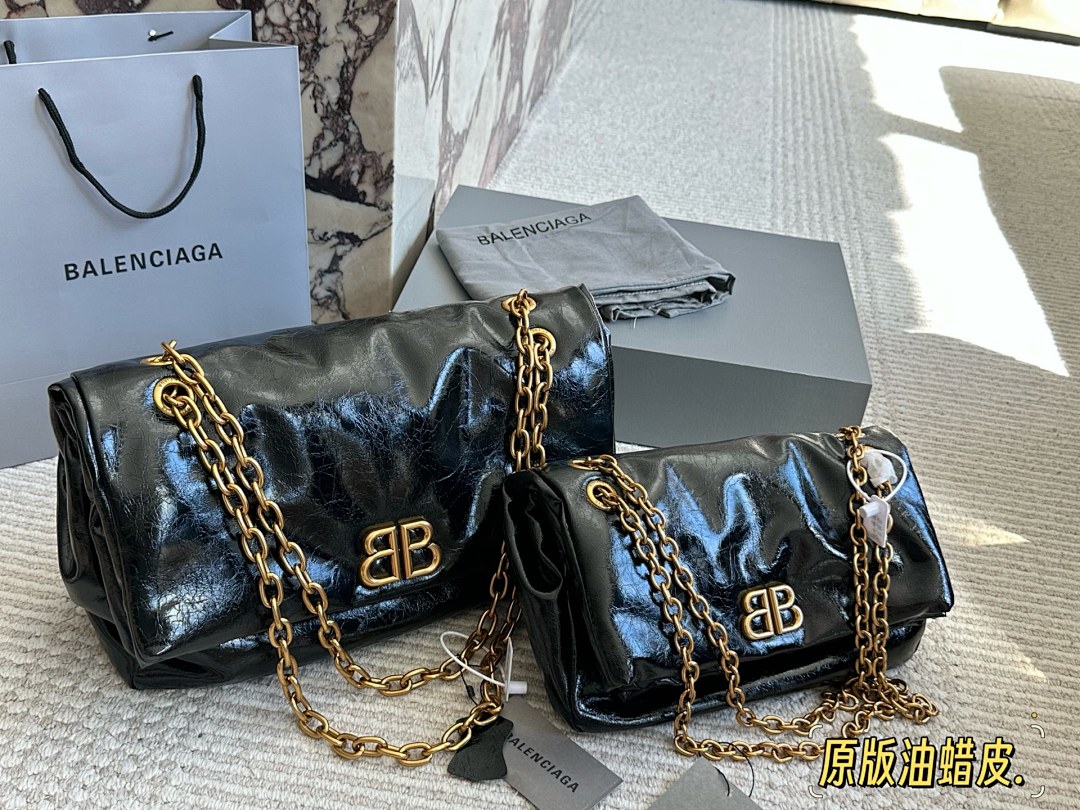 Balenciaga Puff Bag view