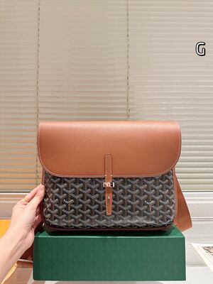 Goyard Saint Louis Tote view 8