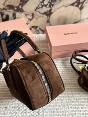 Miu Miu Bow Tote view 8