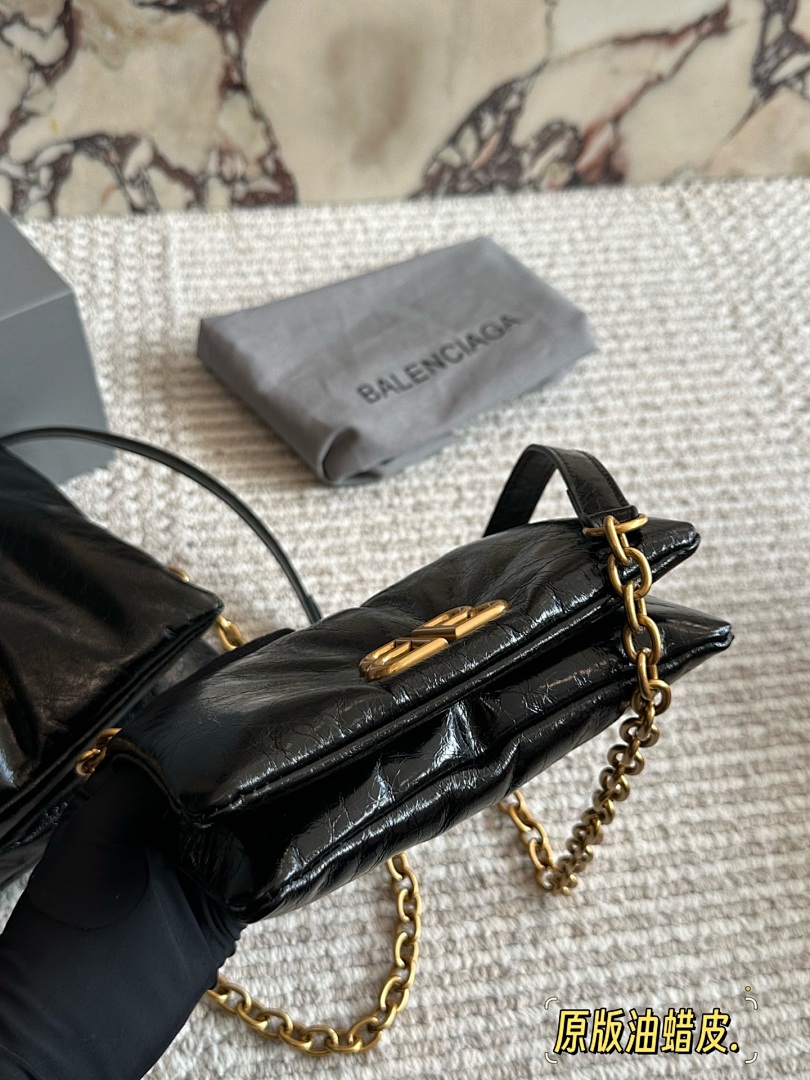 Balenciaga Neo Cagole Bag view