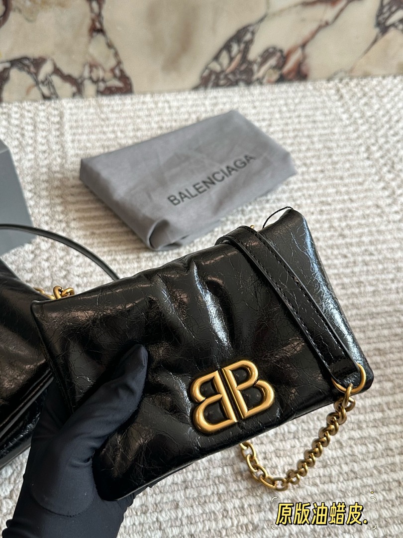 Balenciaga Neo Cagole Bag view