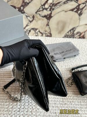 Balenciaga Neo Cagole Bag view 4