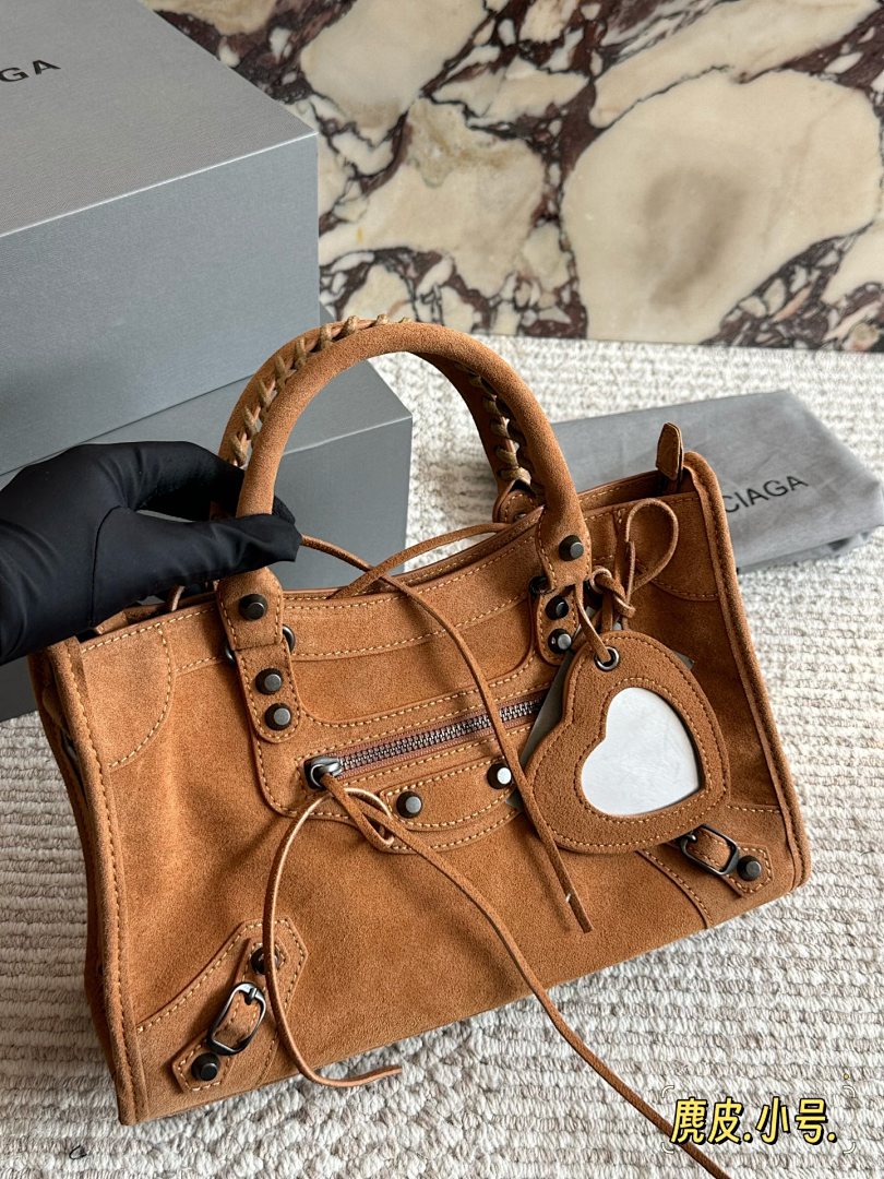 Balenciaga City Shoulder Bag view