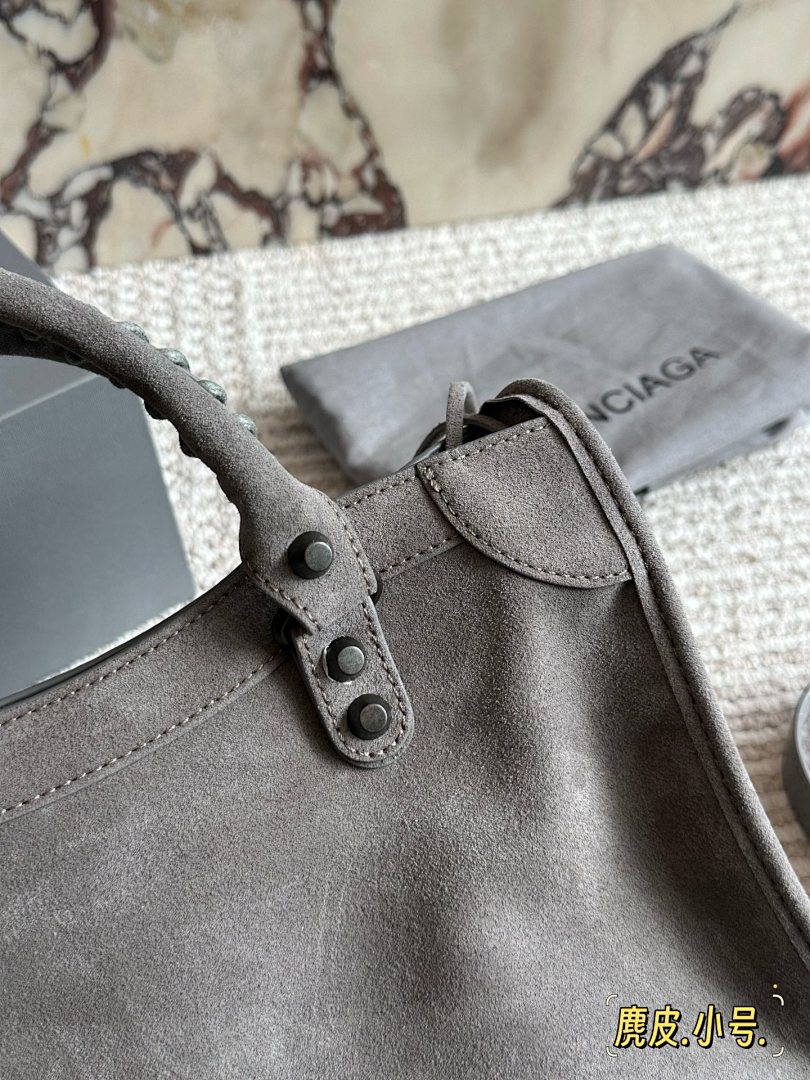 Balenciaga City Shoulder Bag view