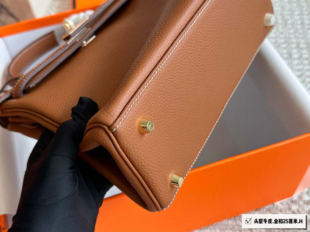 Hermes Kelly Bag view