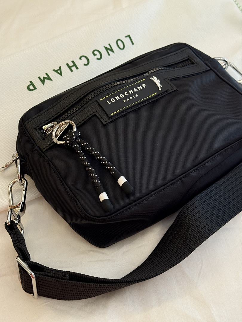 Longchamp Pouch Bag view