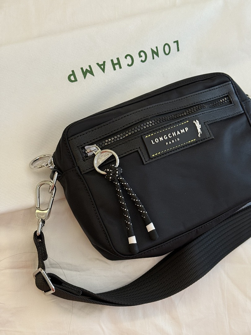 Longchamp Pouch Bag view