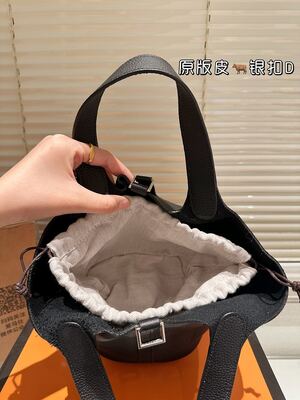 Hermes Evelyne Bag view 6