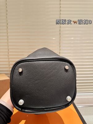 Hermes Evelyne Bag view 8