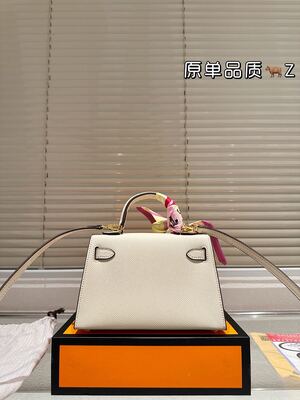Hermes Kelly Bag view 9