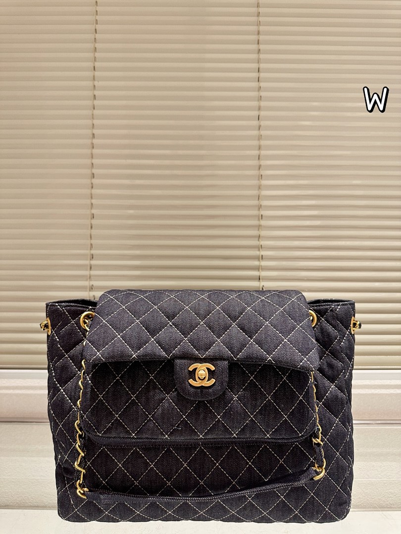 Chanel Classic Flap Bag view