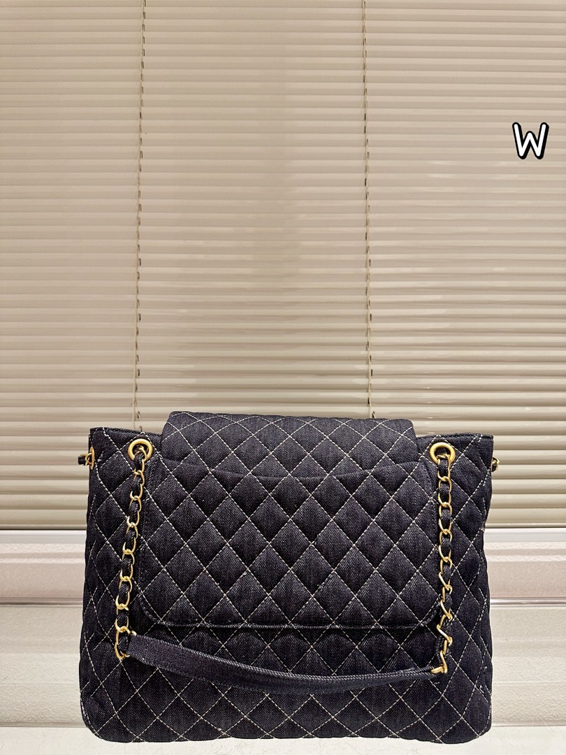 Chanel Classic Flap Bag view