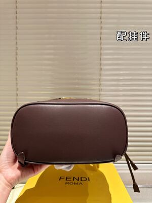 Fendi Shoulder Bag view 17
