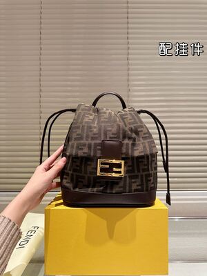 Fendi Shoulder Bag view 19