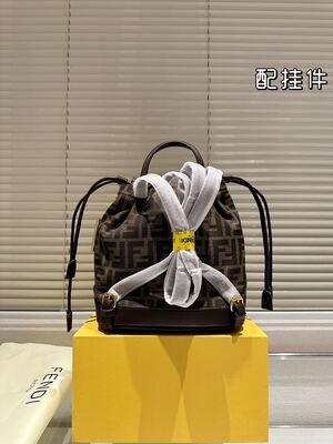 Fendi Shoulder Bag view 22