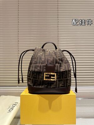 Fendi Shoulder Bag view 23