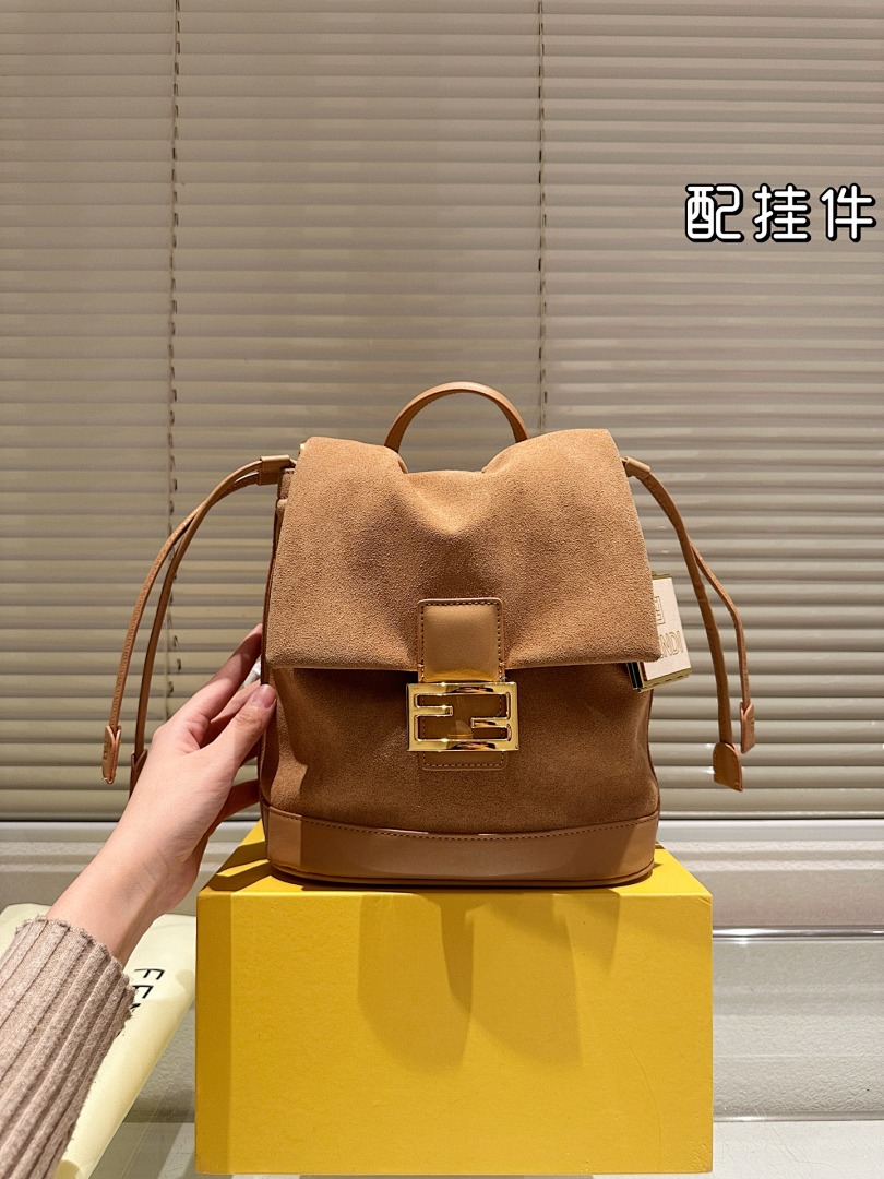 Fendi Shoulder Bag