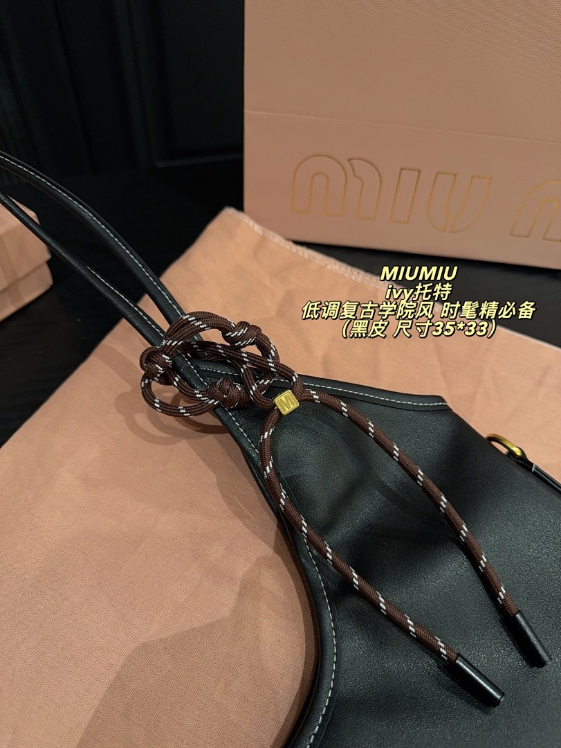 Miu Miu Shoulder Bag view
