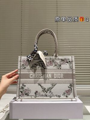 Dior Book Tote view 13