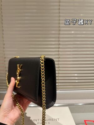 Saint Laurent Kate Shoulder Bag view 26