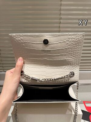 Saint Laurent Kate Shoulder Bag view 35