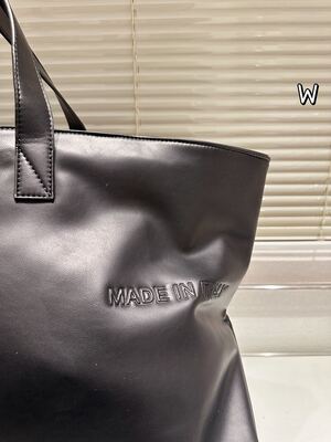 Celine Cabas Tote view 7